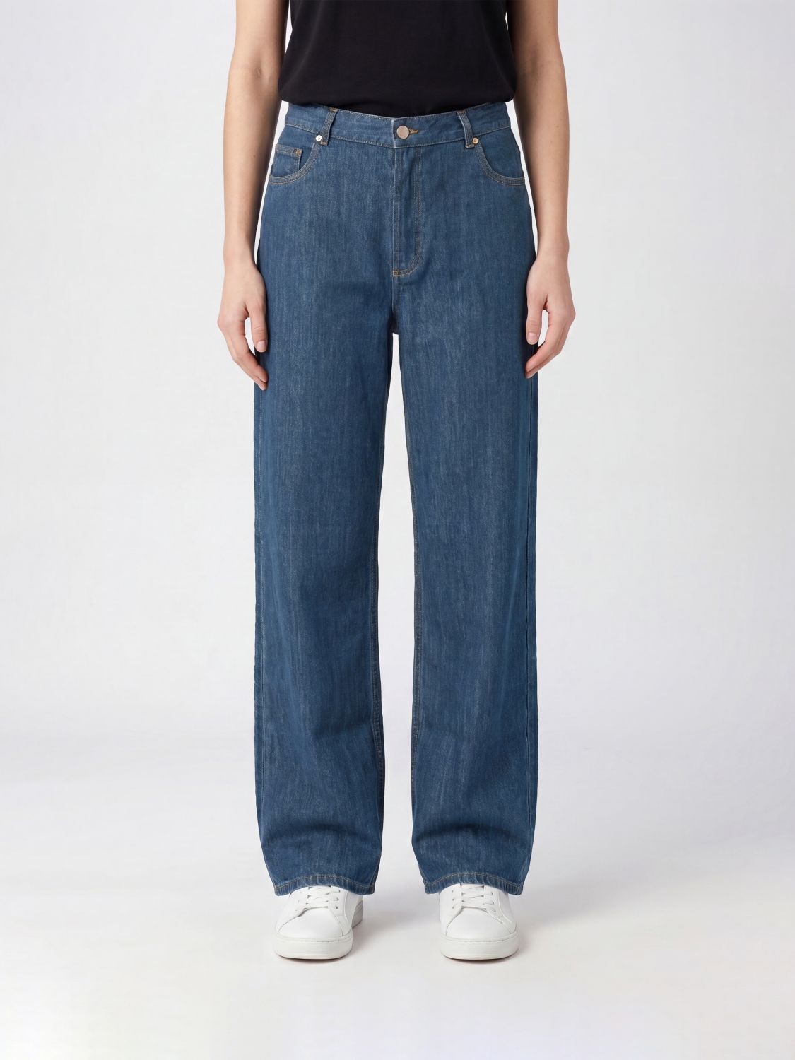 A. P.C. Jeans Men color Indigo