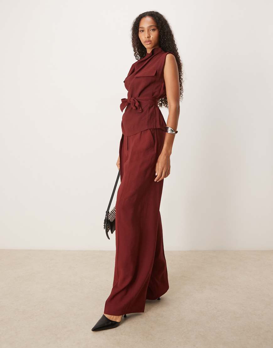 Tailored baggy trouser co-ord in red