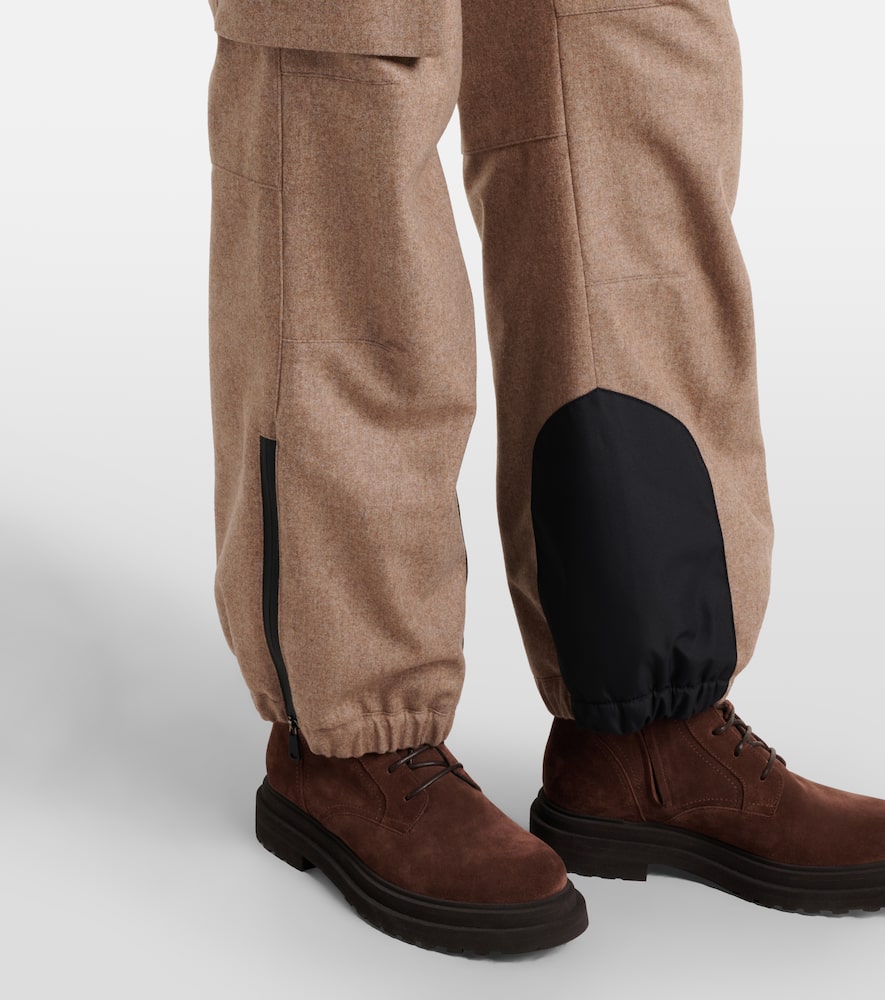 Virgin wool flannel cargo pants