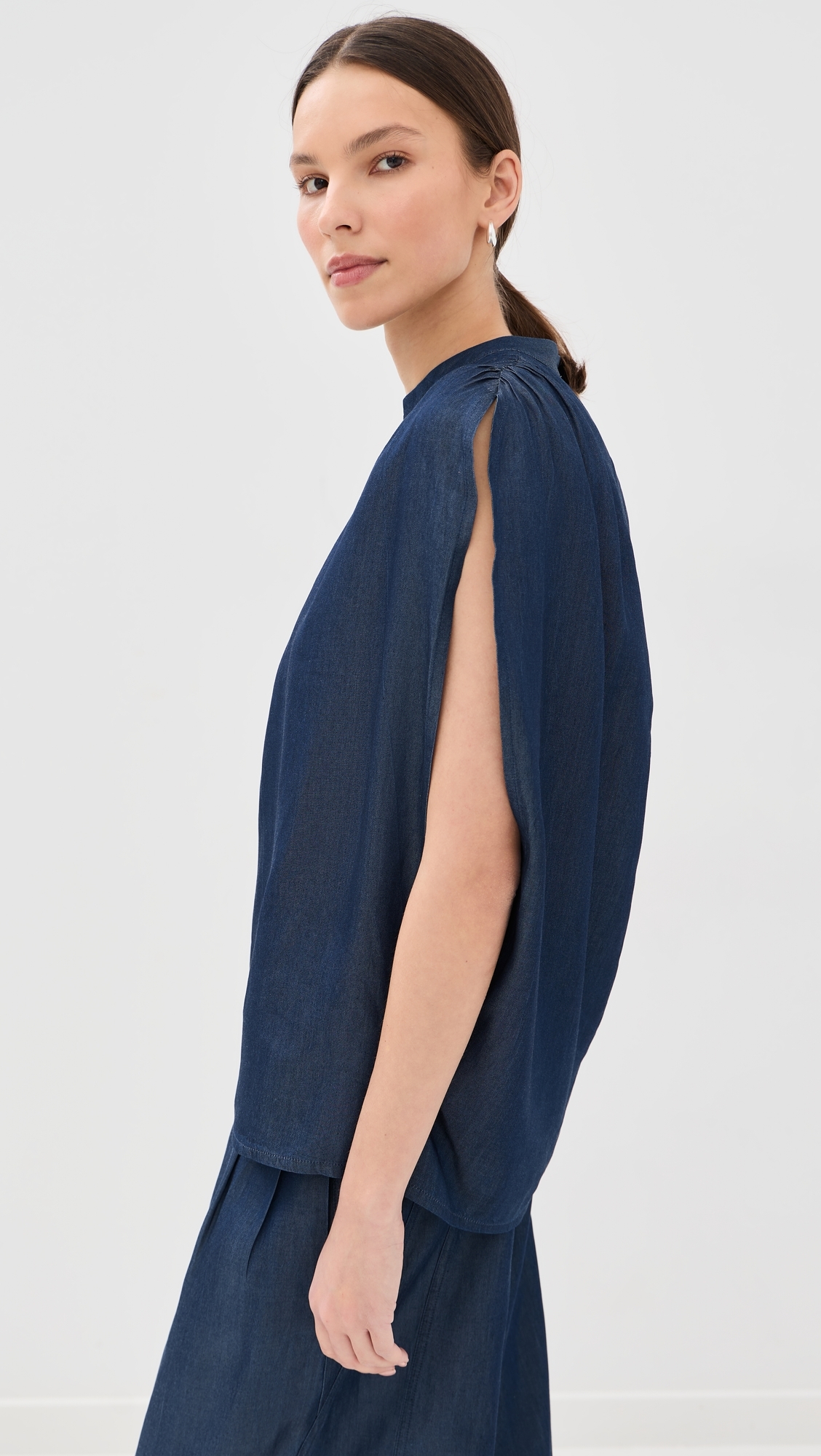 Tracy Chambray Sleeveless Blouse Blue Denim