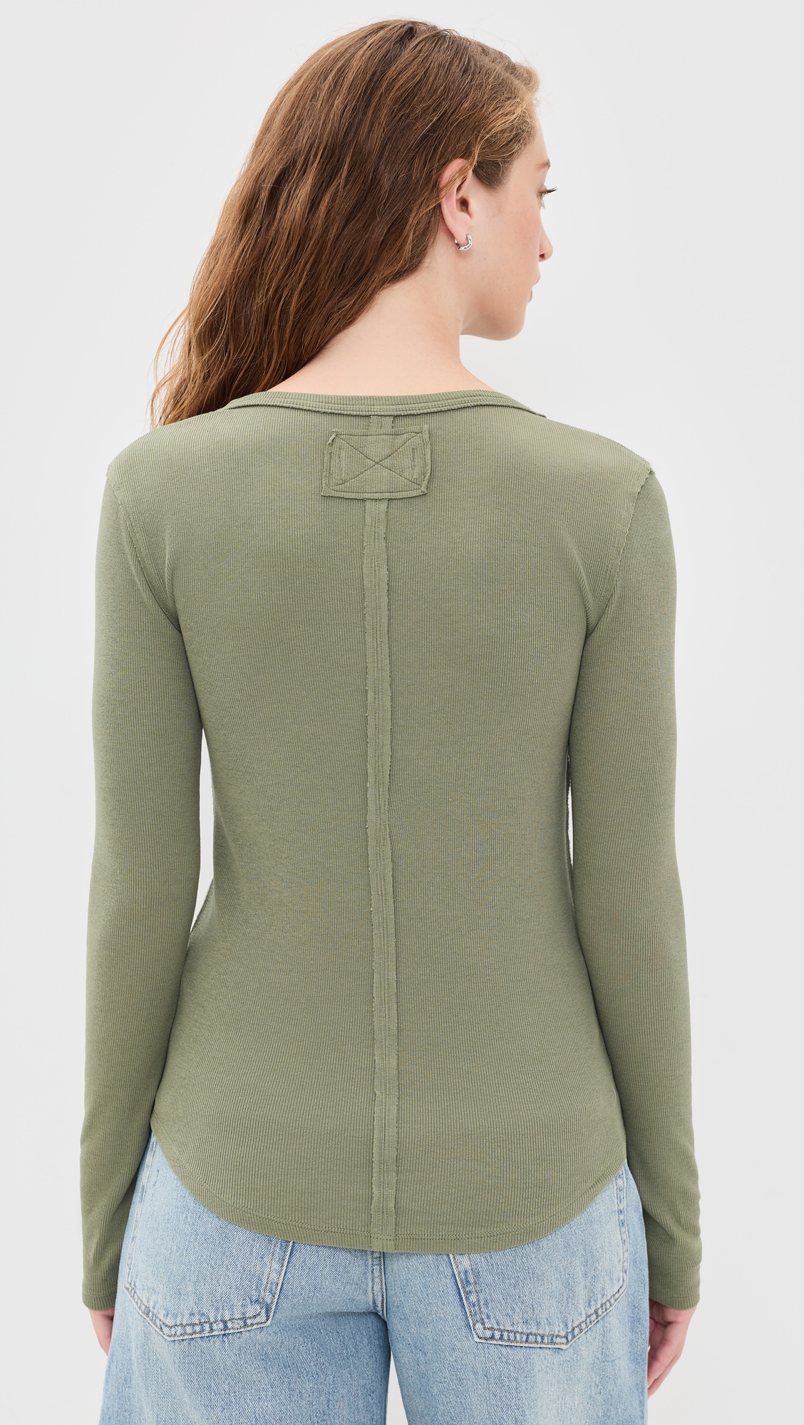 Jamie Henley Tee Capulet Olive