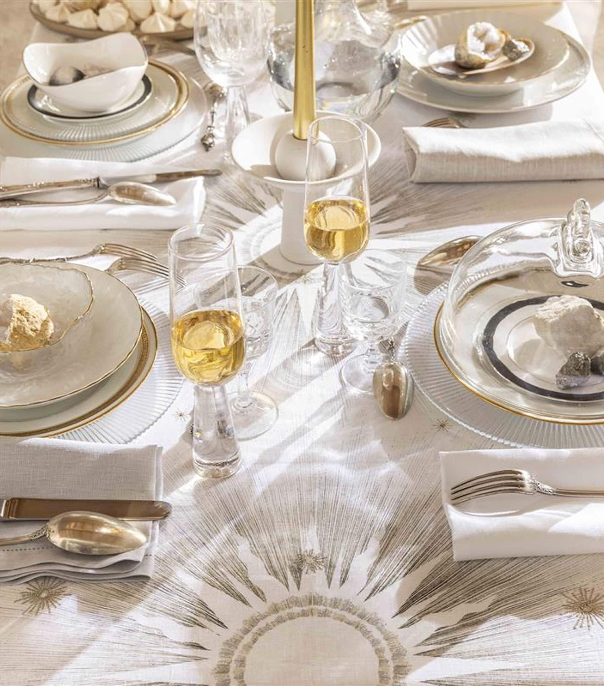 Linen Poussiere D'étoile Tablecloth