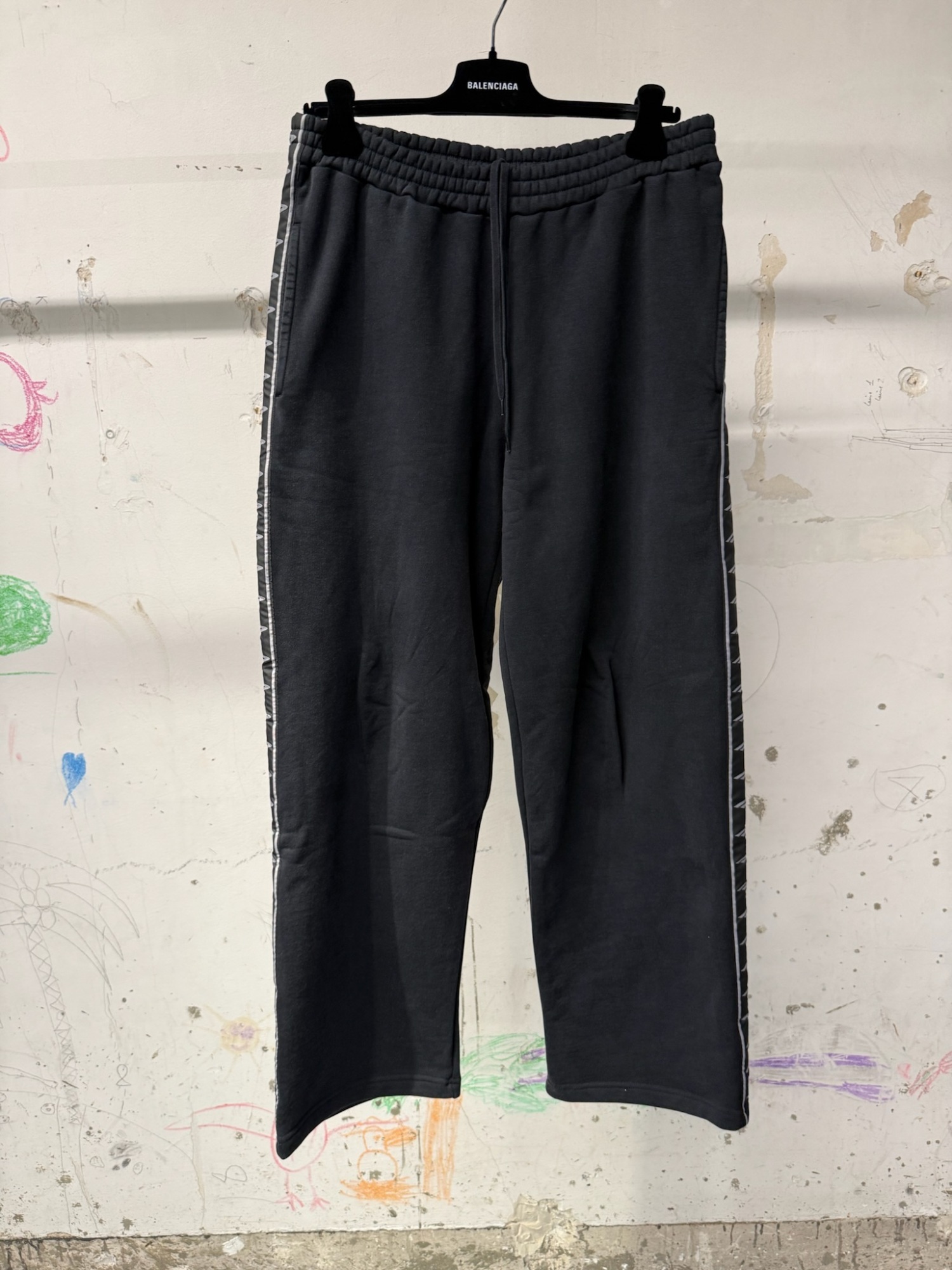 Men's Stripe Baggy Pants in Washed Black/grey