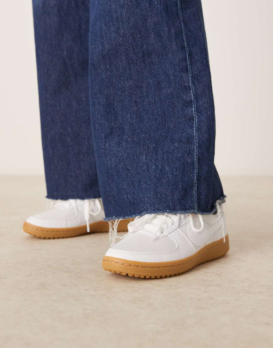 Field General sneakers in white