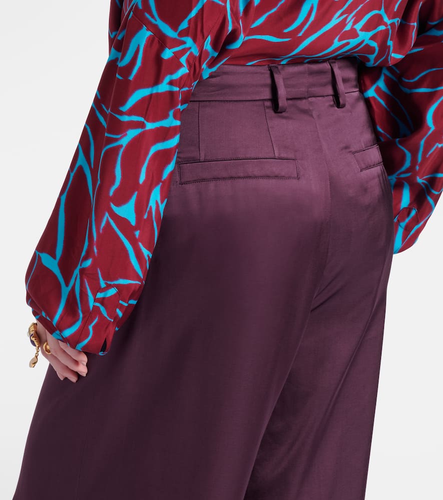 Wide-leg pants