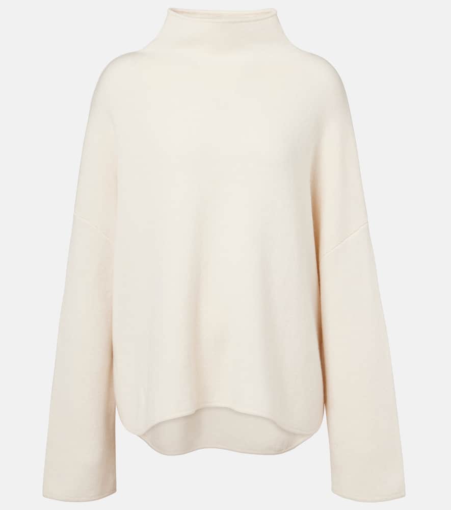Wool and cashmere sweater
