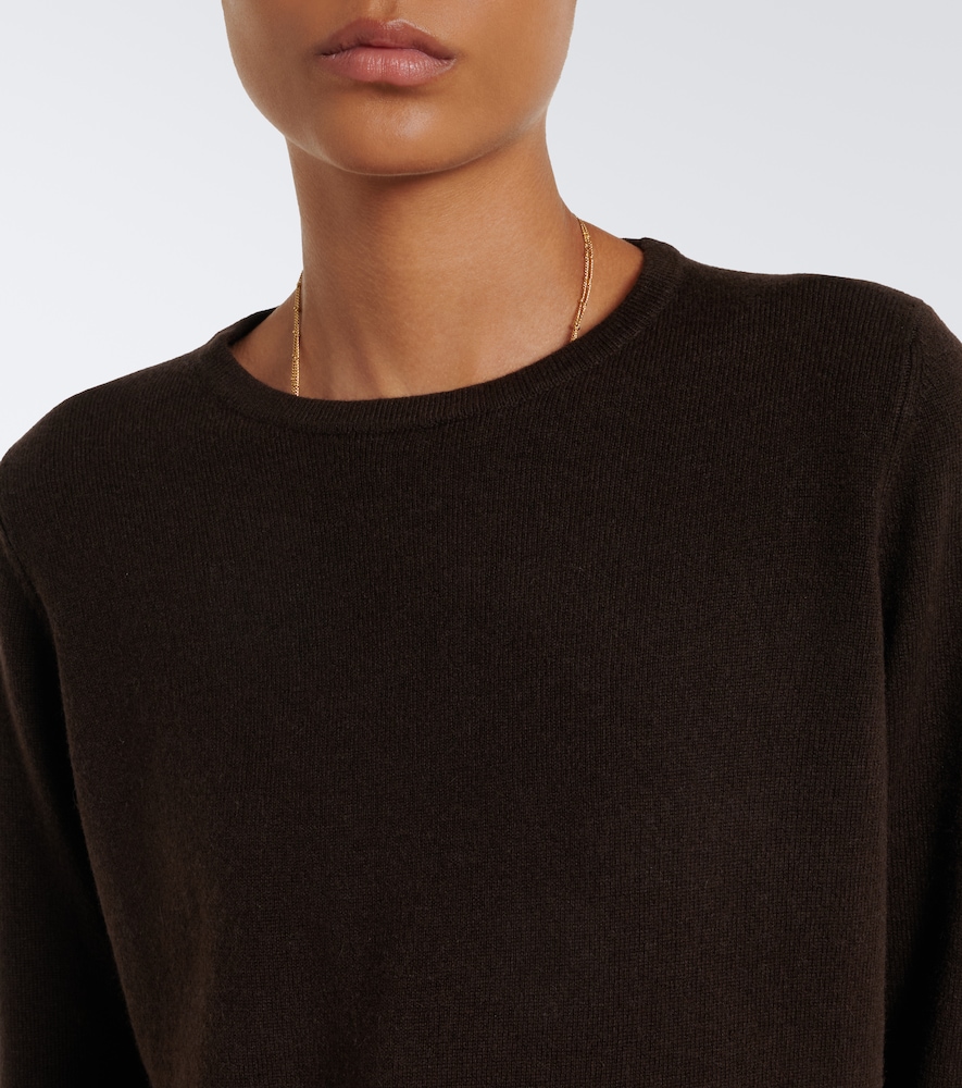 Ruffled virgin wool and cashmere sweater