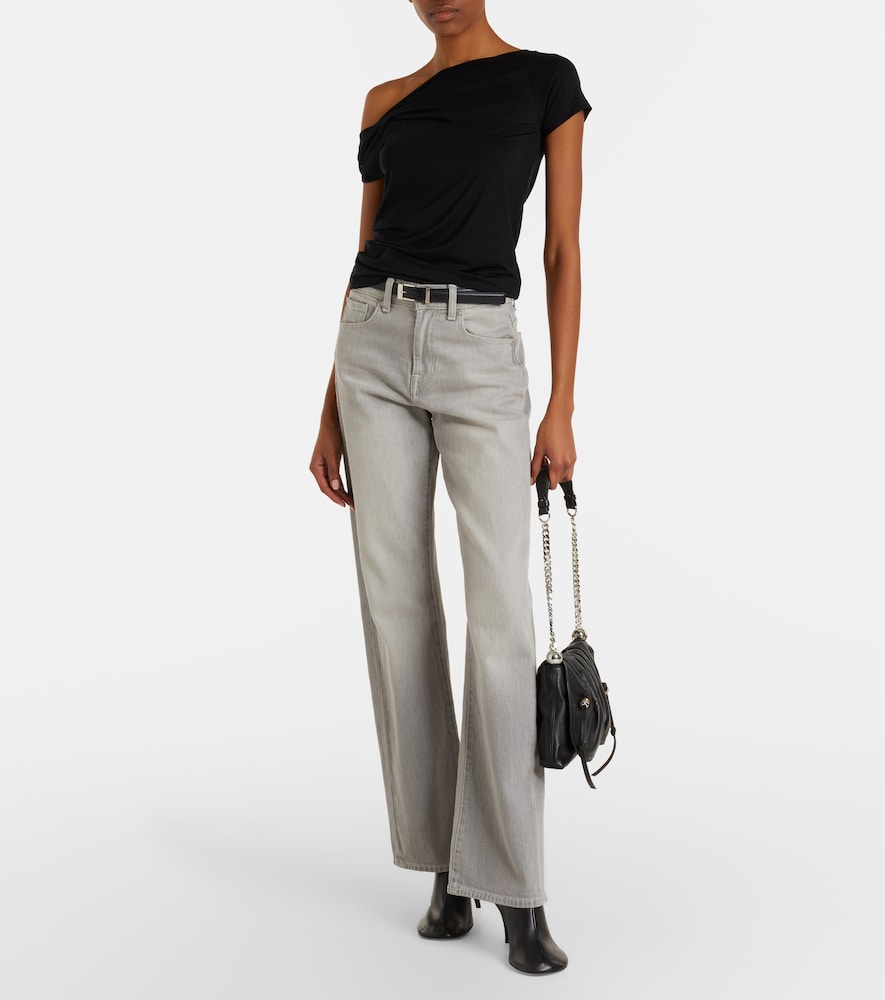 One-shoulder T-shirt