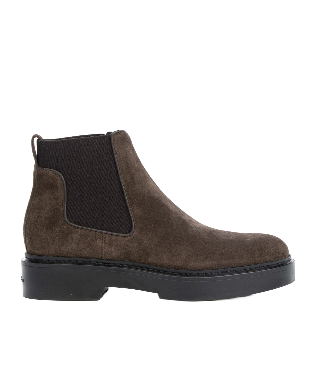 Round-toed ankle boots