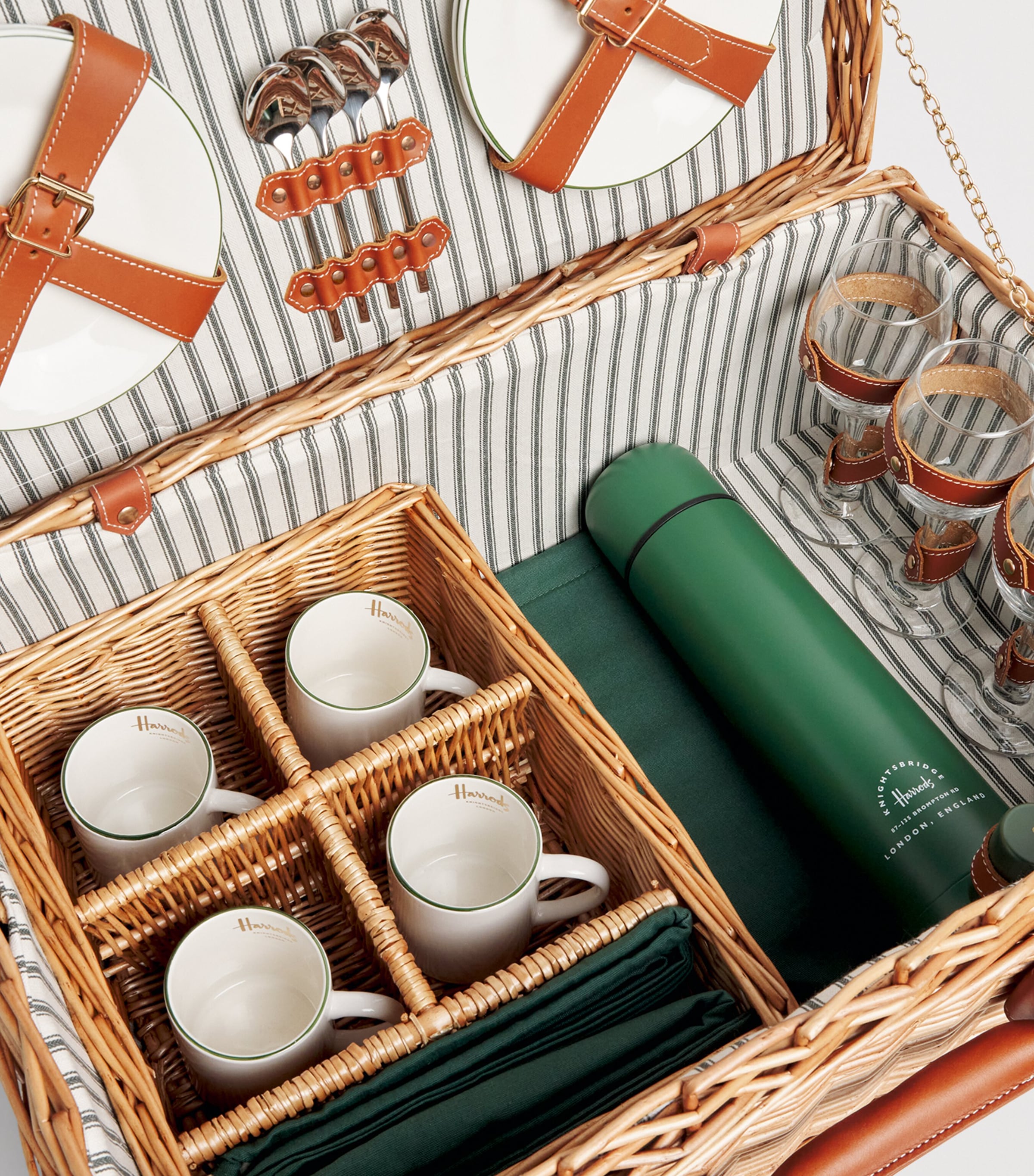 Harrods Fitted Picnic Hamper for 4