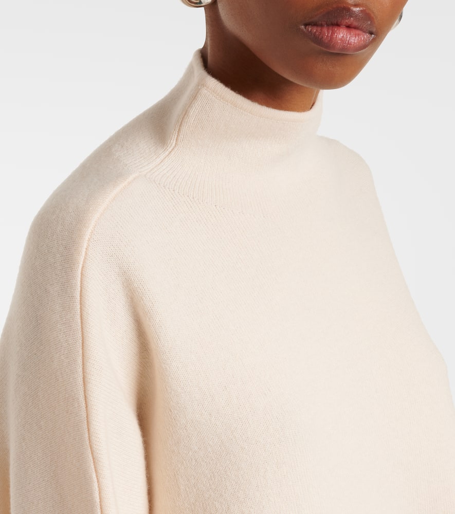 Wool and cashmere sweater