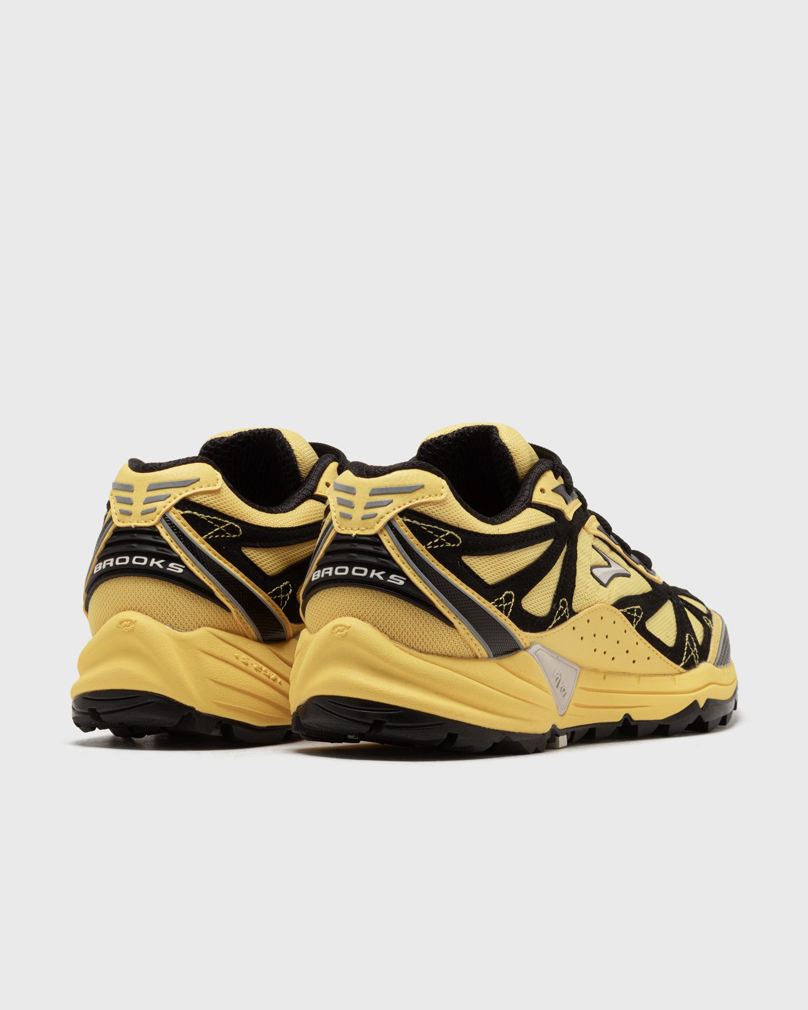 Cascadia 1 yellow male Lowtop now available at BSTN