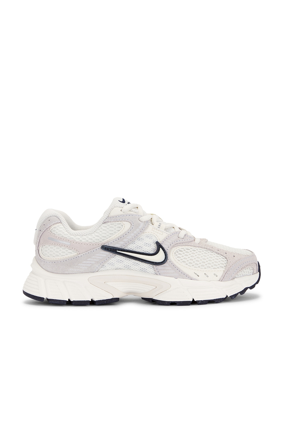 Nike V5 RNR Suede 2 Sneaker in Ivory