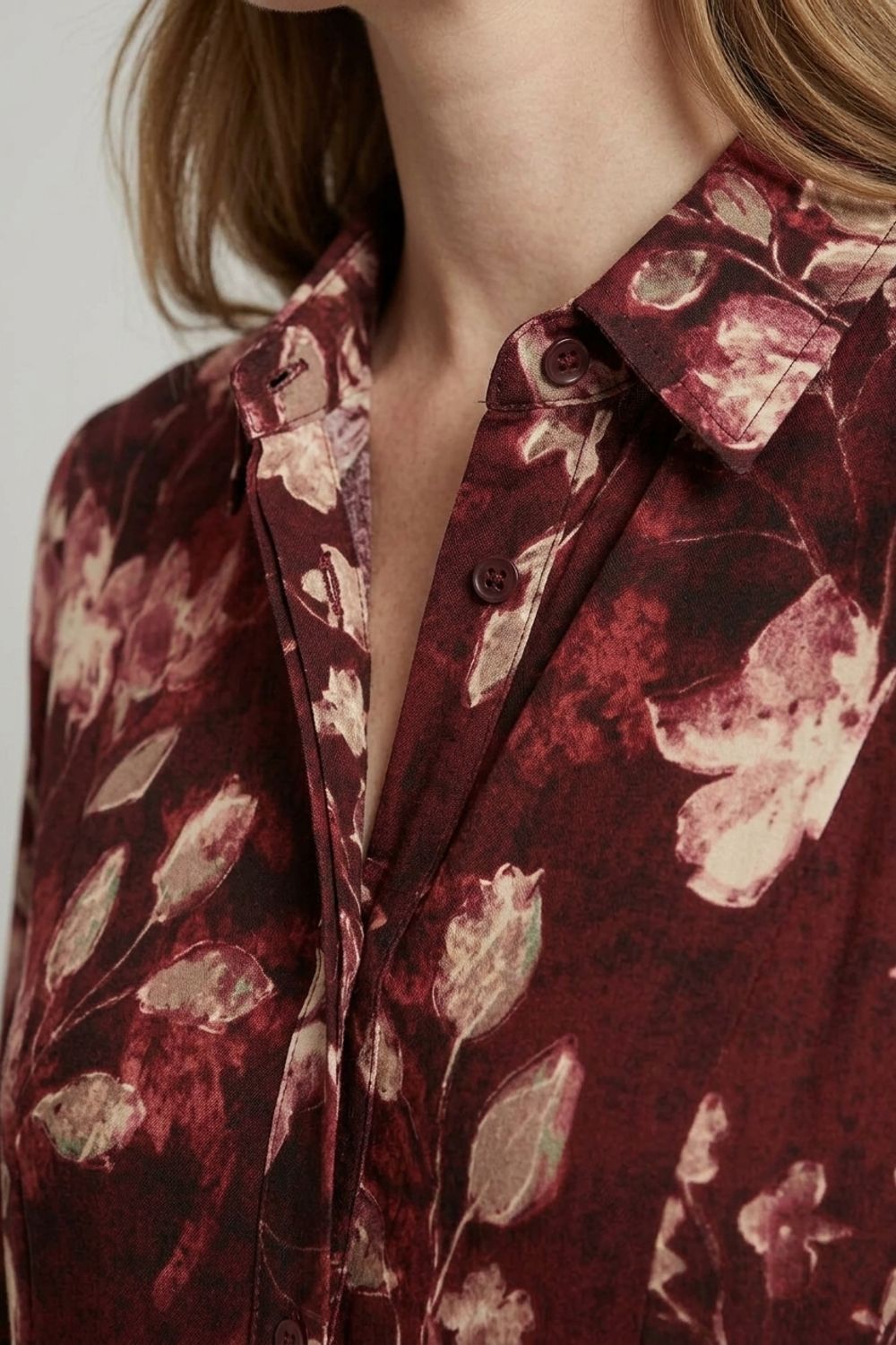 Izabel London Women's Floral Long Sleeve Button-Up Midi Dress in Burgundy