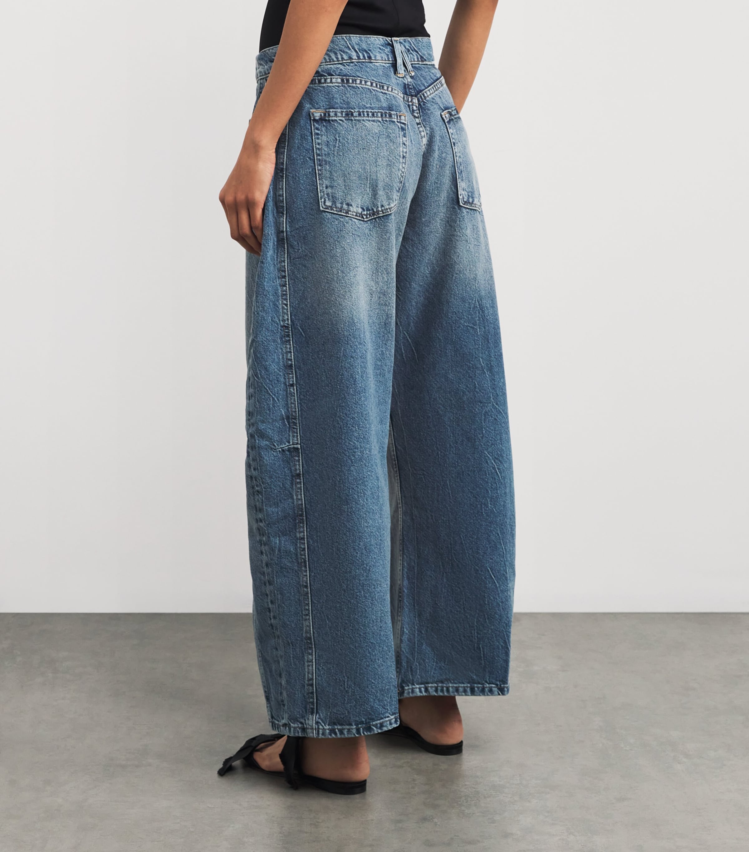 Good American Good Extreme Barrel Jeans