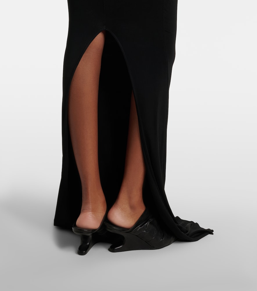 Temple gown
