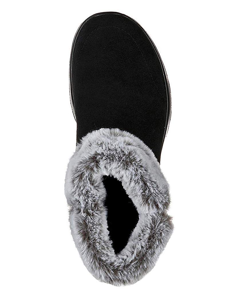 Skechers On The Go Joy Savvy Boot