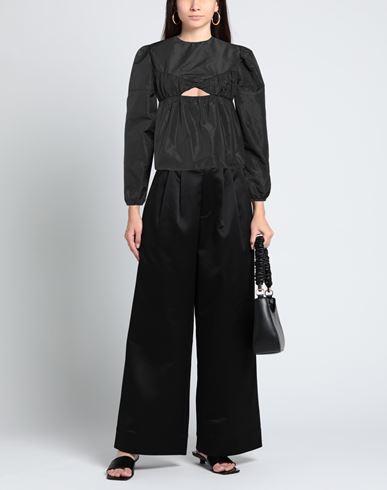Woman Top Black