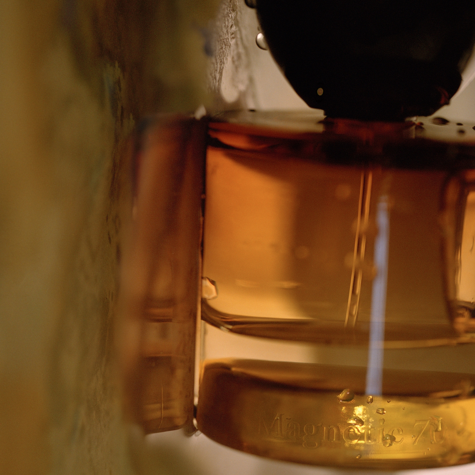 Vyrao Magnetic 70 Eau De Parfum in Beauty: NA