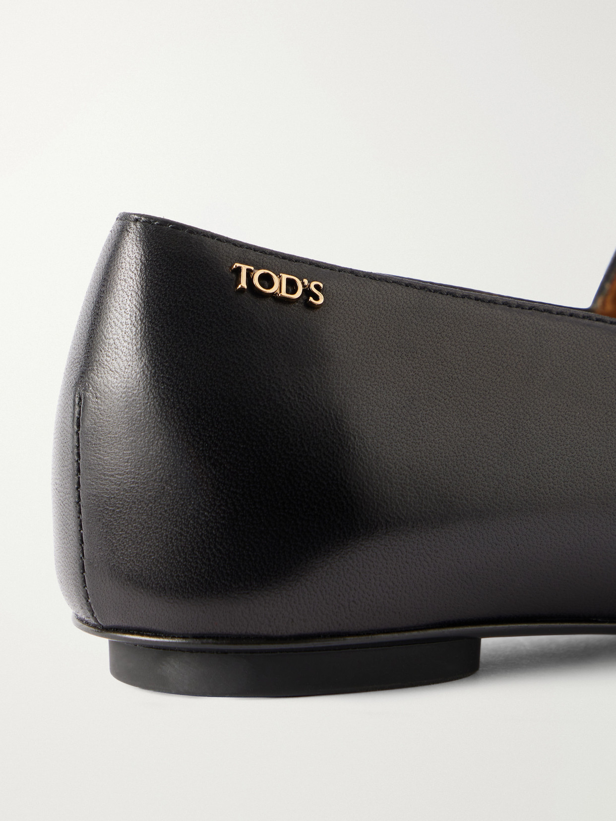 10k Leather Pointed-toe Ballet Flats - Black