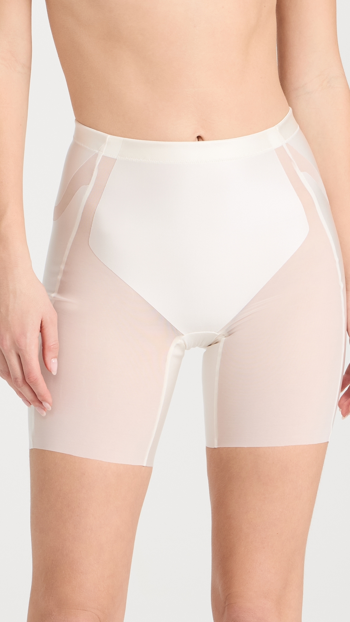 Booty Lifting Mid Thigh Shorts Linen