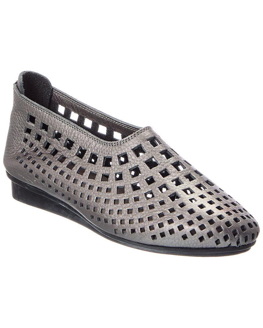 Nirick Leather Flat
