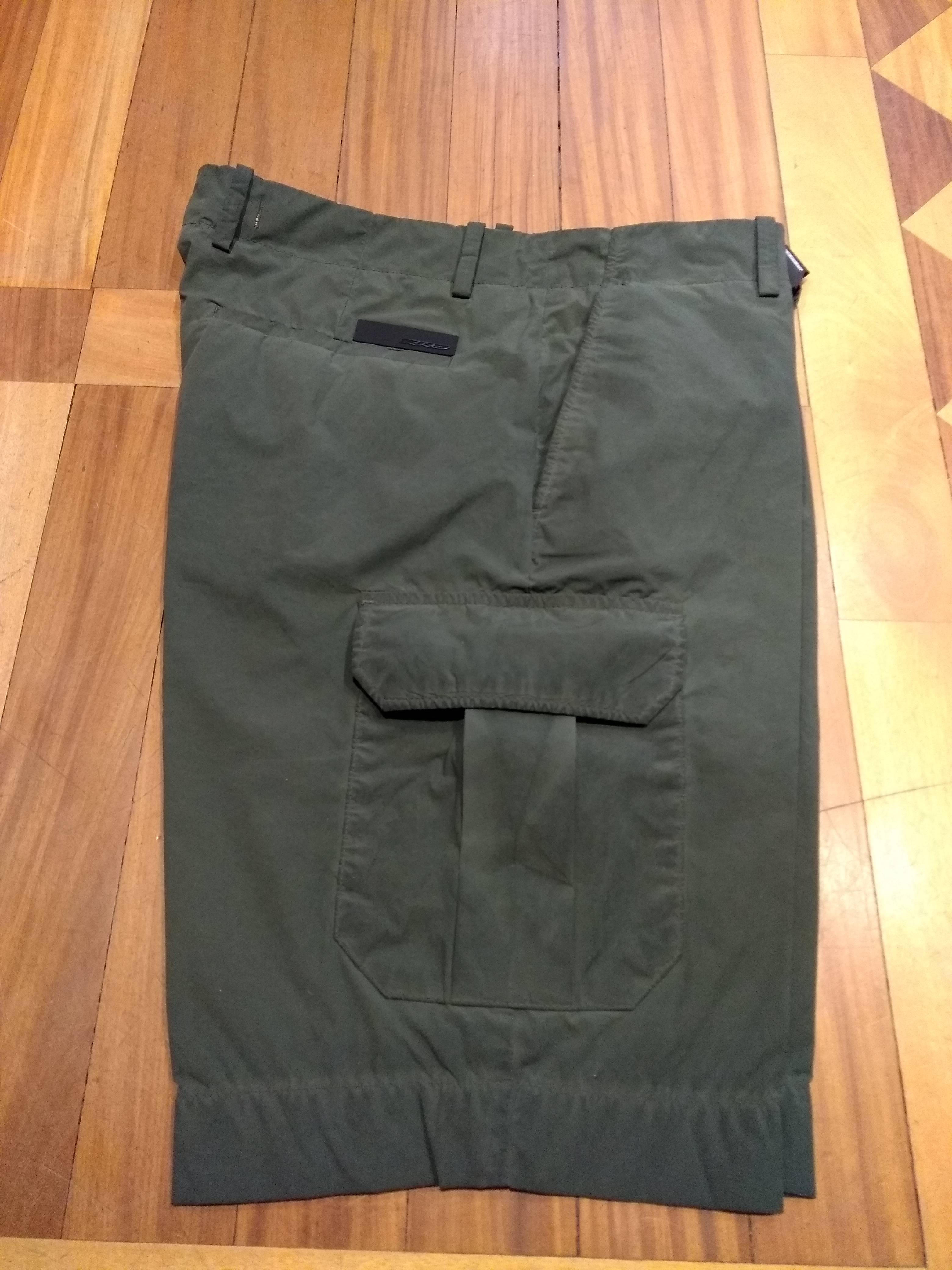Extralight Gdy Cargo Short Pant Green Polyester - Men