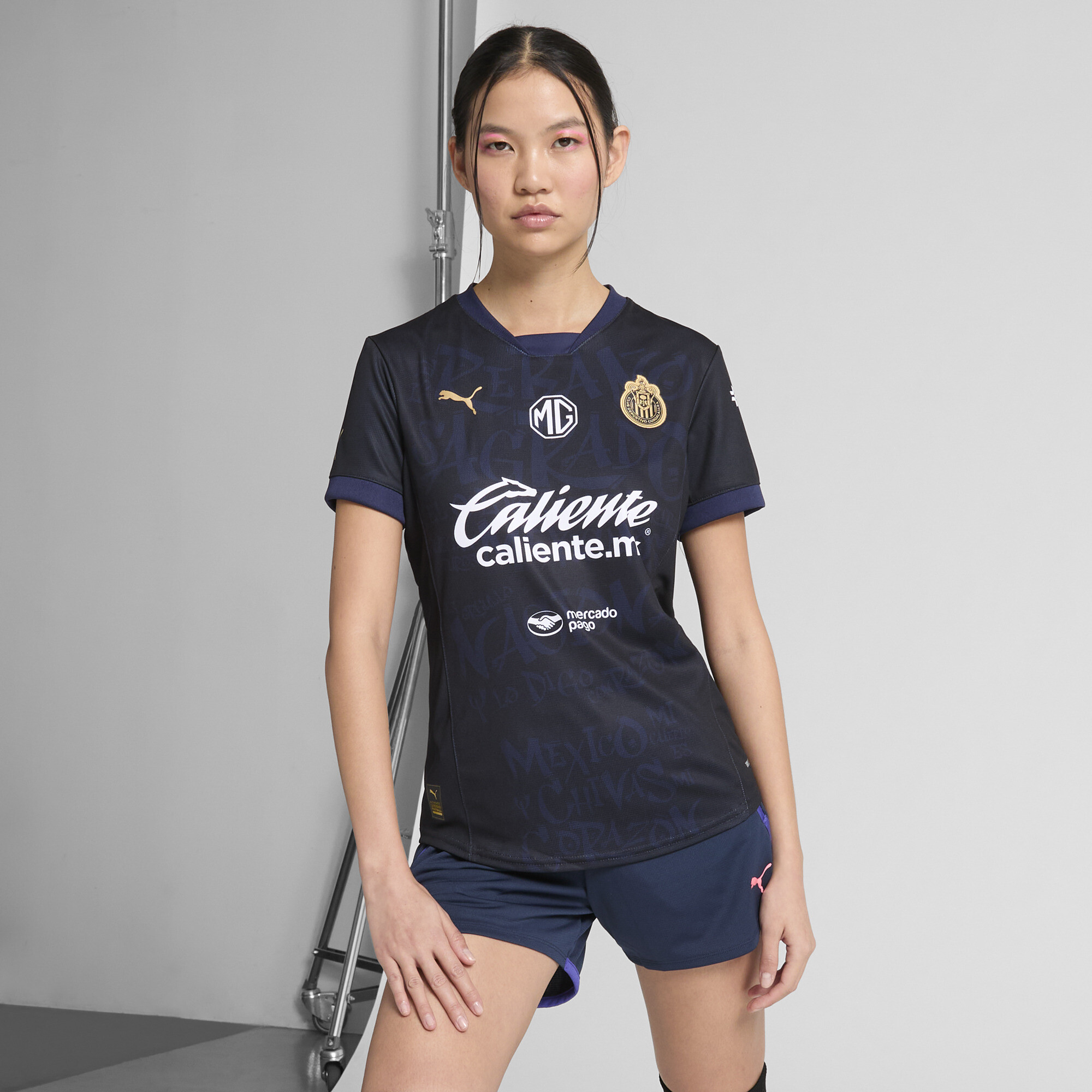 PUMA Chivas '25 Alternative Replica Women's Soccer Jersey in Blue