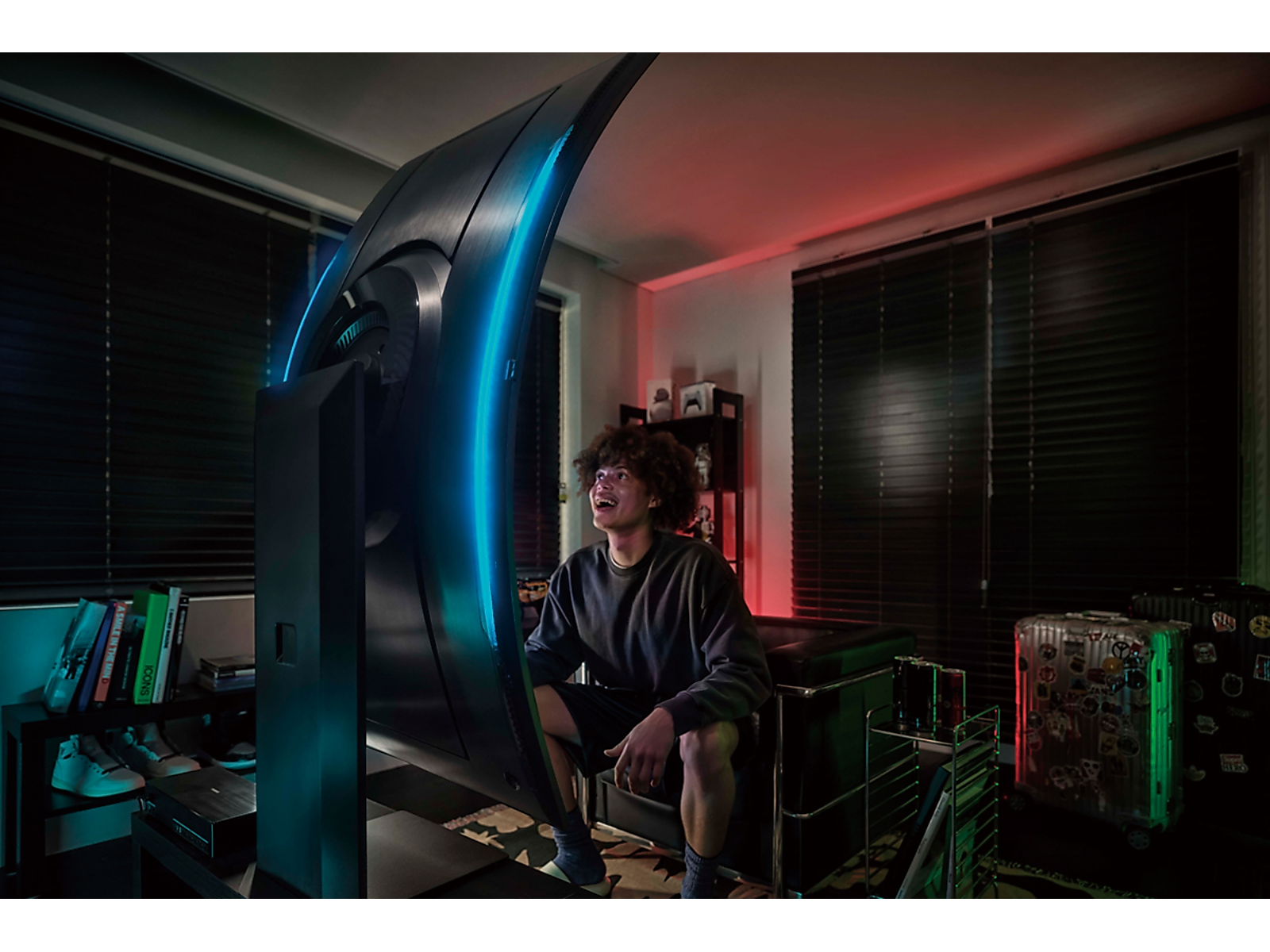 55" Monitor Odyssey Ark 2nd Gen. 4K UHD 165Hz 1ms in black (GtG) Quantum Mini-LED Curved Gaming Screen(LS55CG970NNXGO)