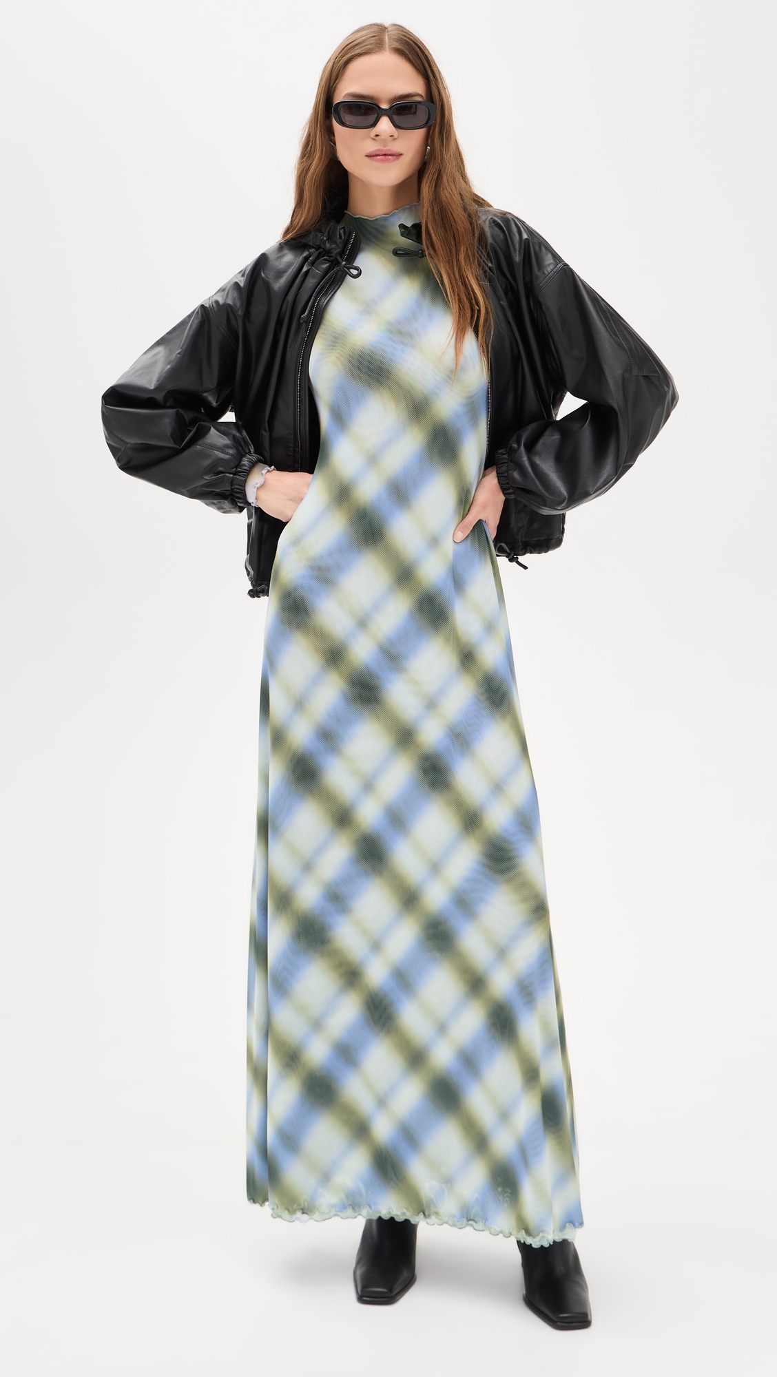 Lyon Dress Blur