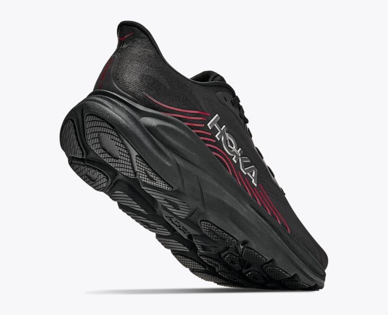 HOKA Men's Clifton 11 Shoes in Black/Pepper