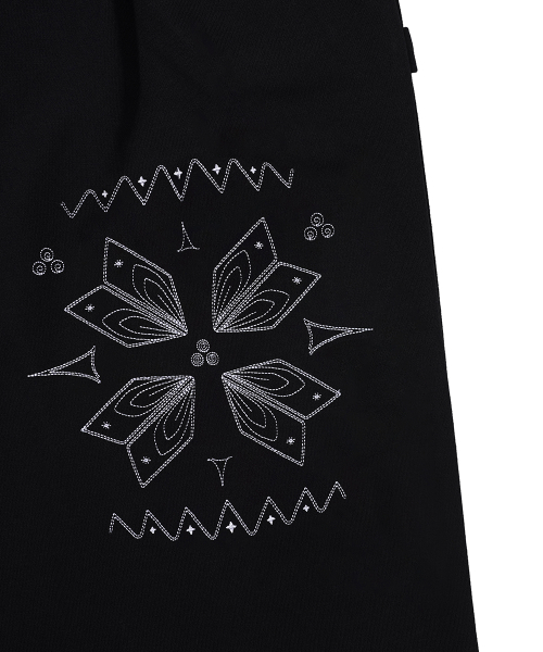 One-Tuck Crystal Roll-Up Sweatpants Black