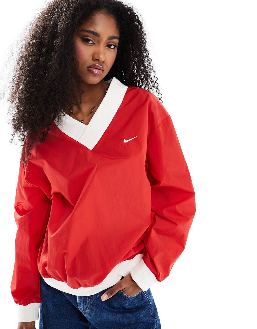 Essential woven v-neck sweatshirt in red