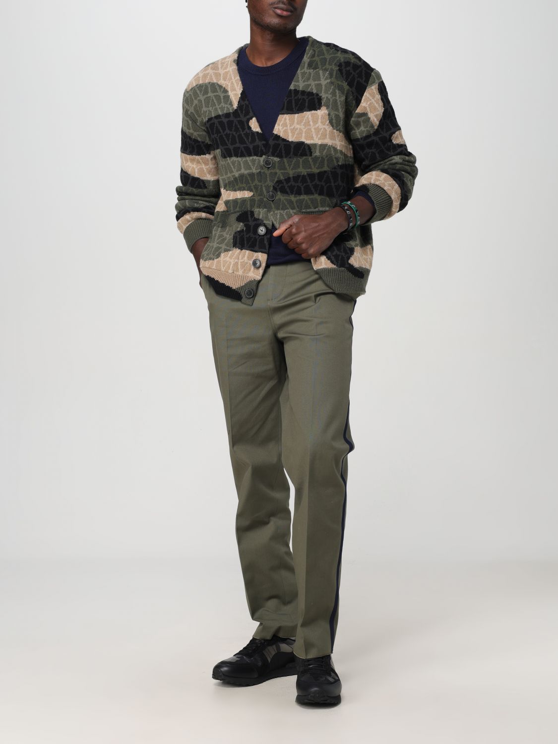 Pants Men color Olive