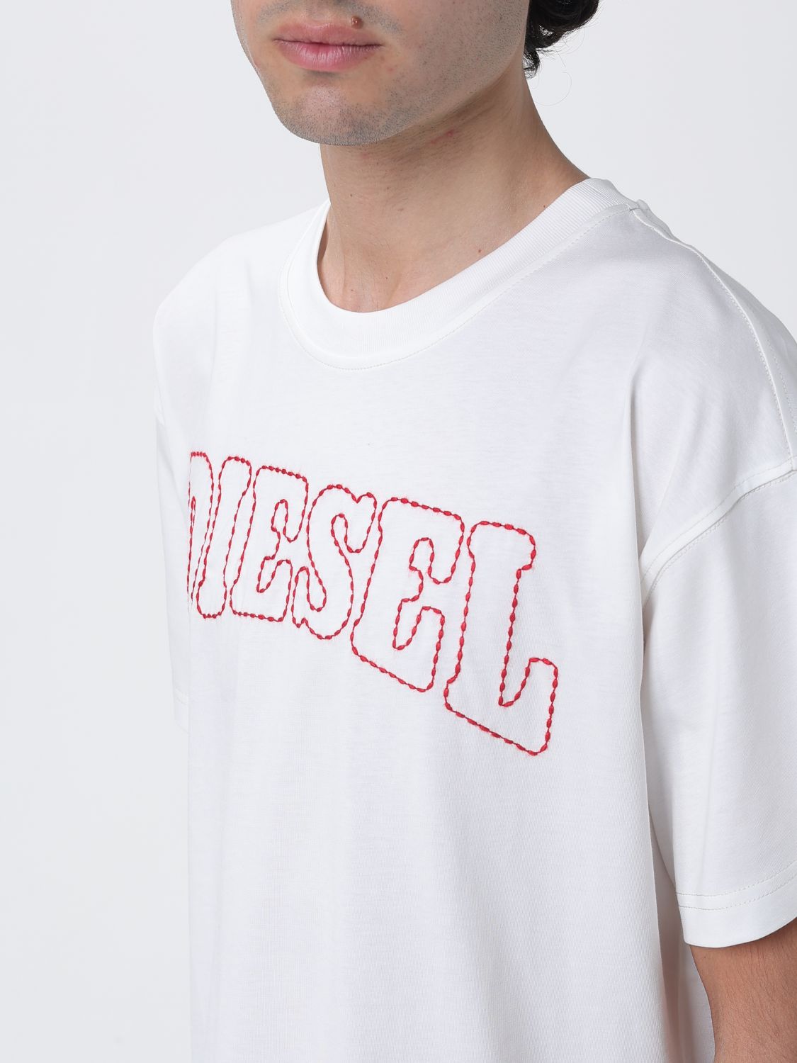 T-Shirt Men color White