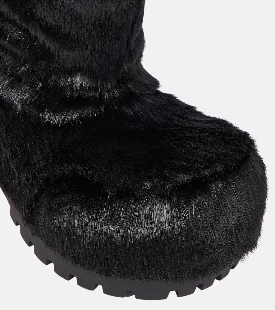 Balenciaga Alaska faux fur snow boots