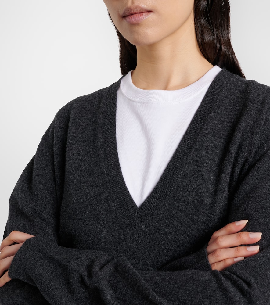 Cashmere sweater
