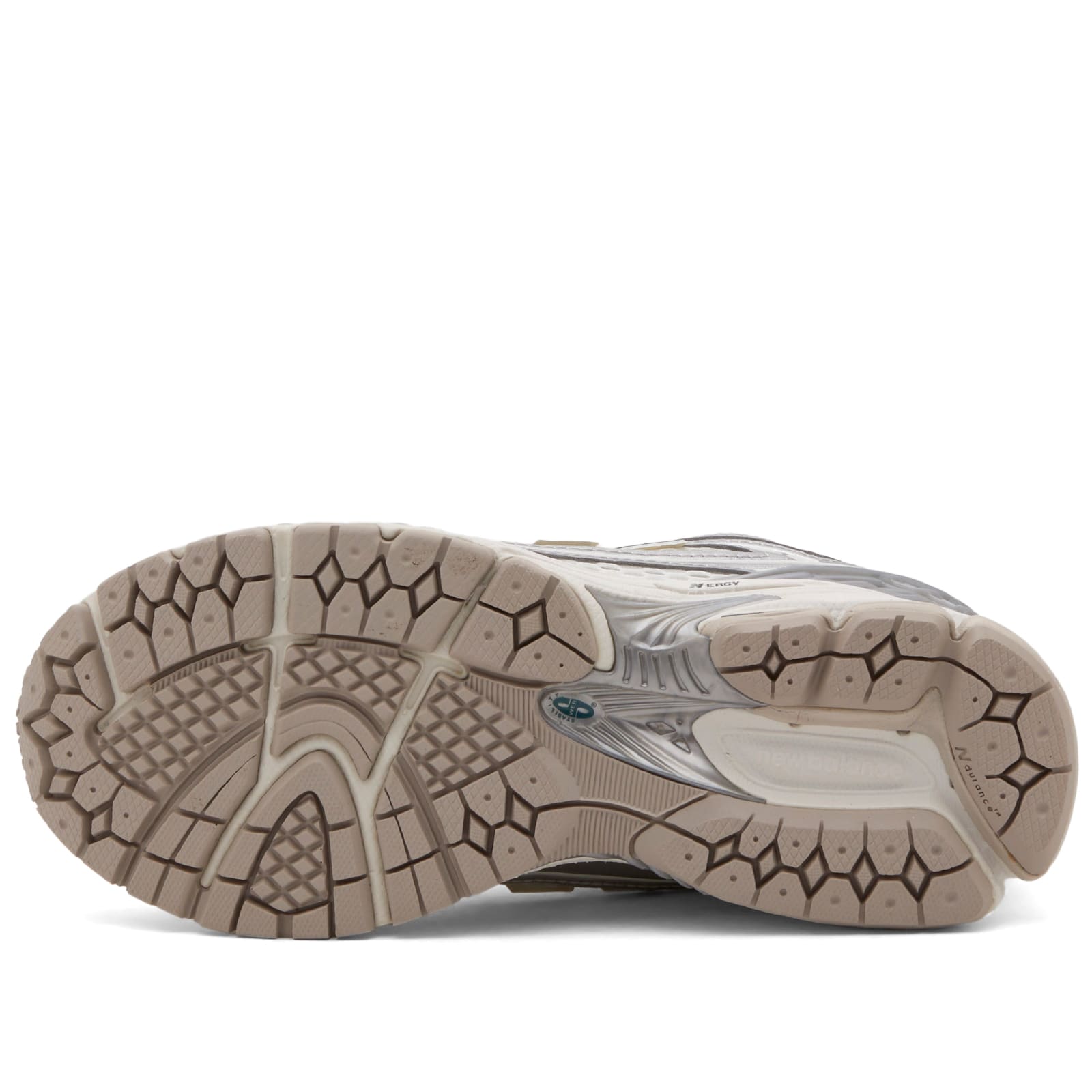 M1906REE Sneakers in Silver Metallic