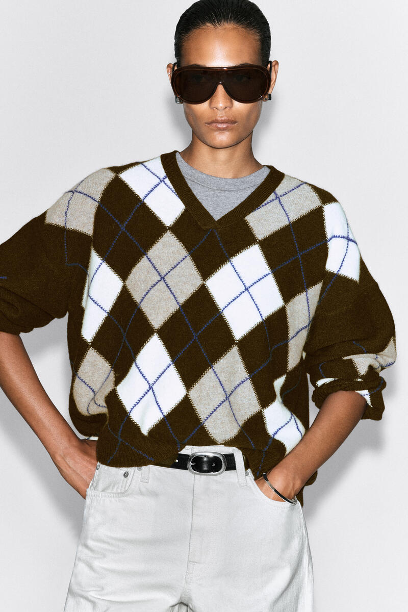 Argyle Wool-Alpaca V-Neck Sweater