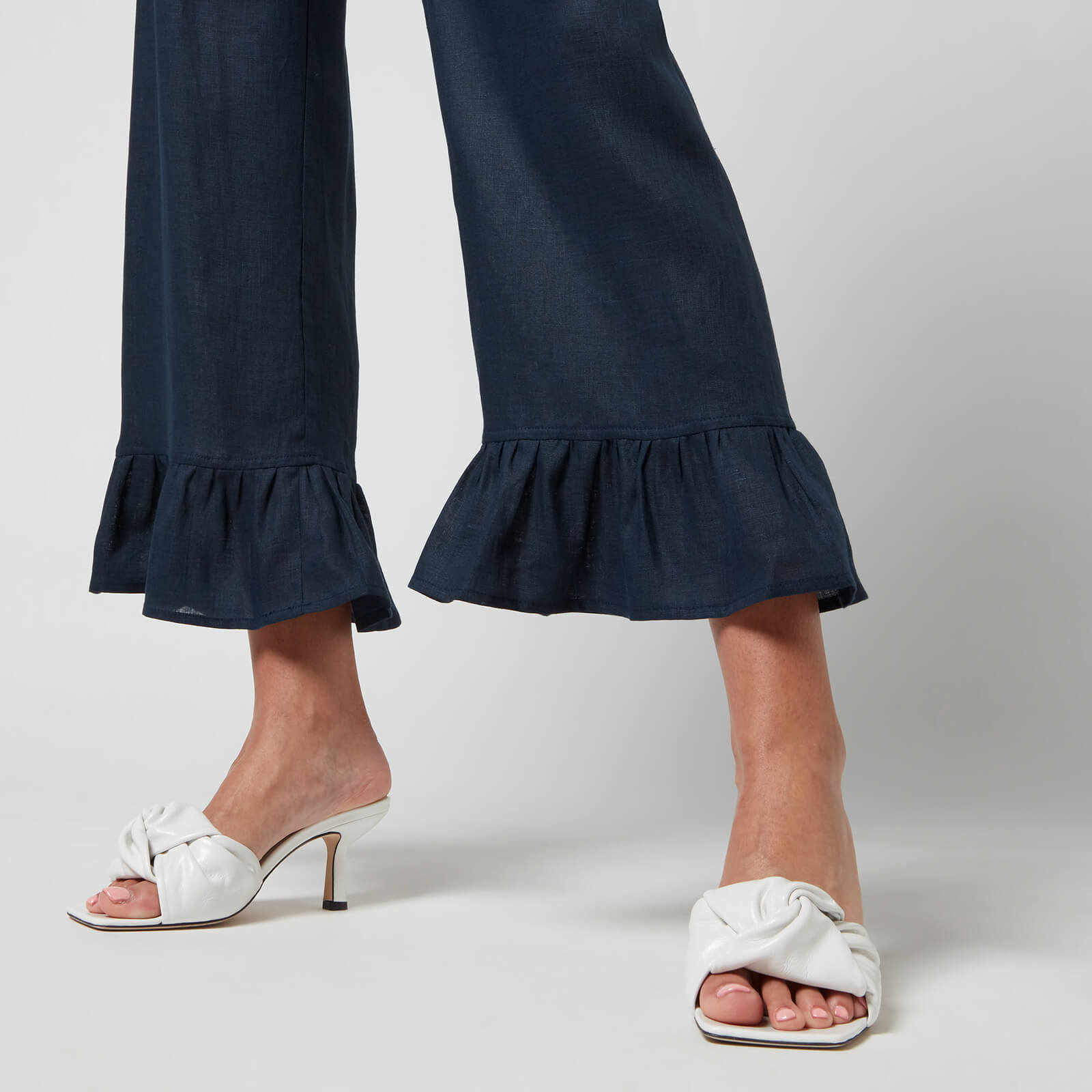 Sleeper Rumba Linen Lounge Suit - L