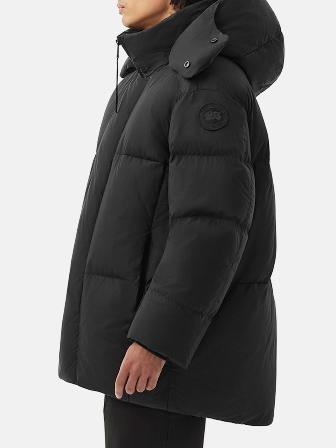 Coat Men color Black