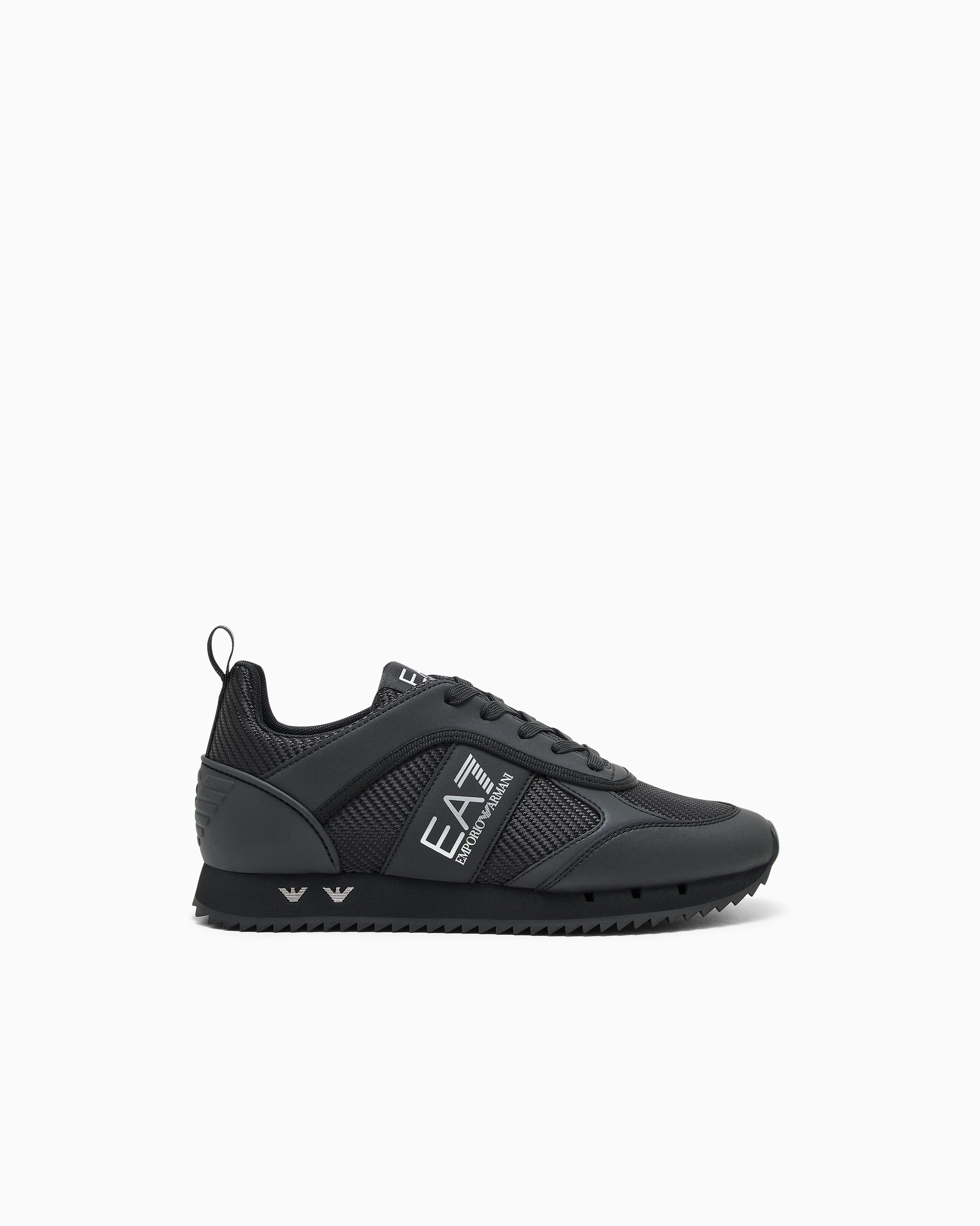 Sneakers Black and White Carbon