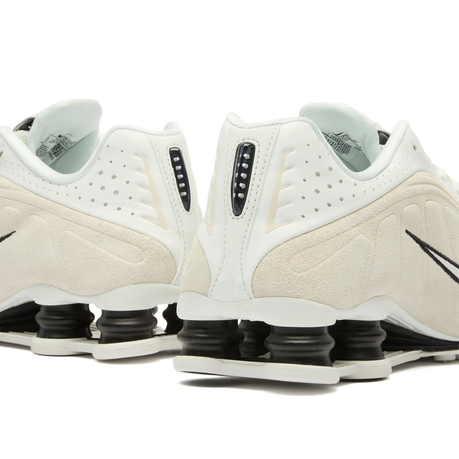 Nike Shox R4 Se Sneaker in Beige. -  9.5 also in 10, 10.5, 11, 5.5, 6, 6.5, 7, 7.5, 8, 8