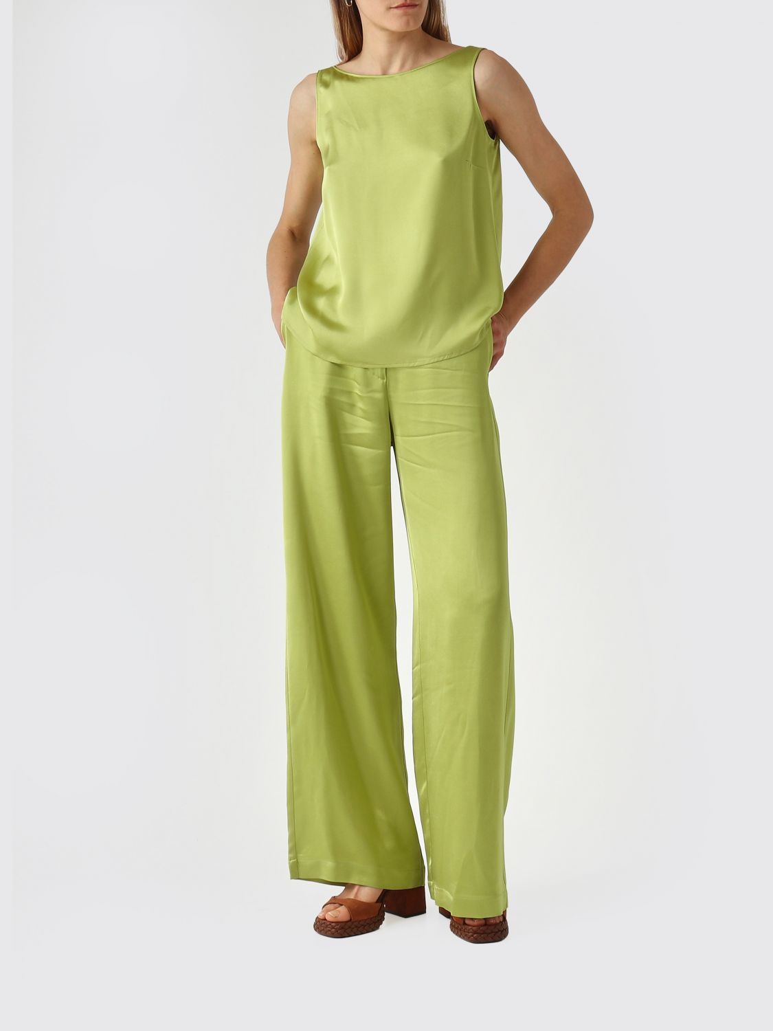 Top Woman color Green