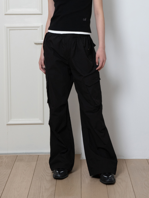 CUTOFF CARGO PARACHUTE PANTS