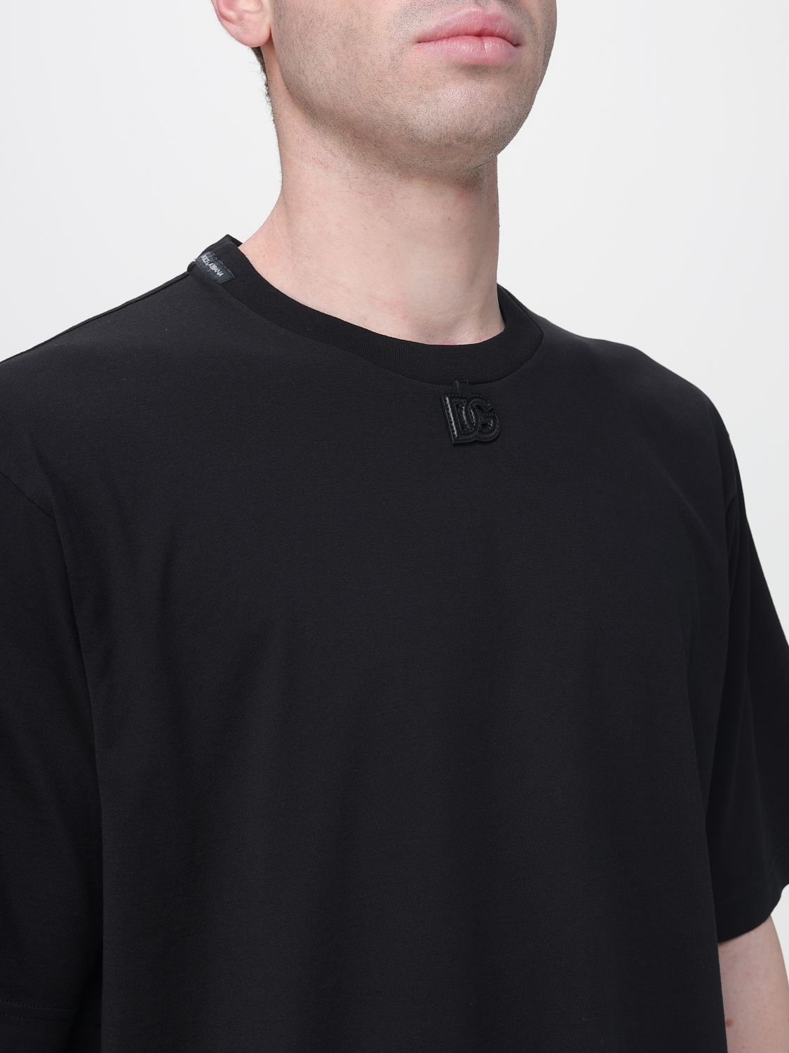 T-Shirt Men color Black