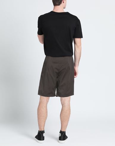 Man Shorts & Bermuda Shorts Lead