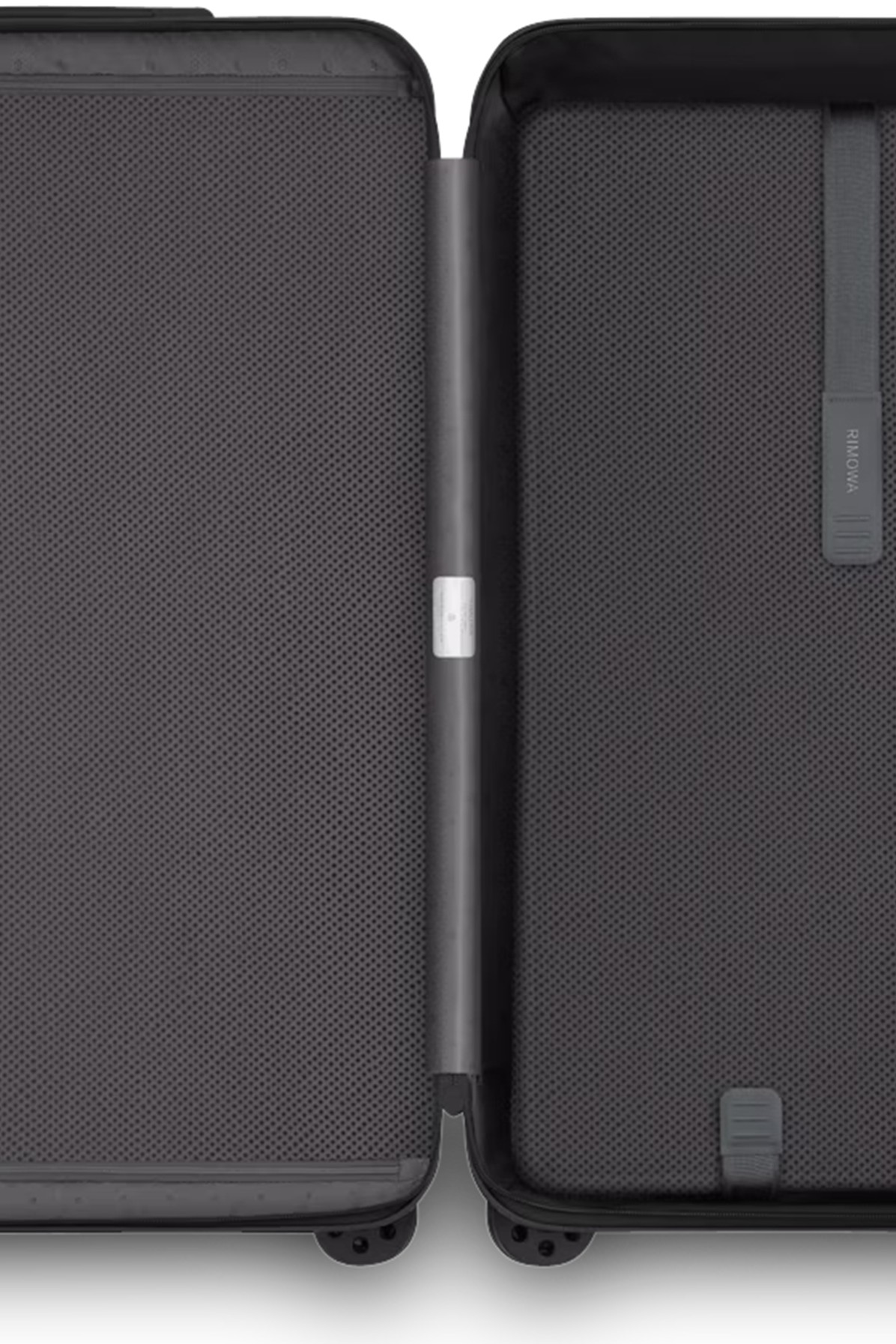 Essential Check-In L suitcase
