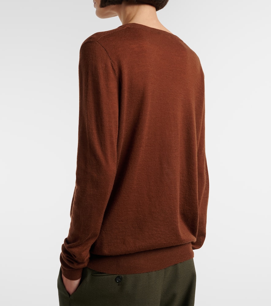 Cashmere sweater
