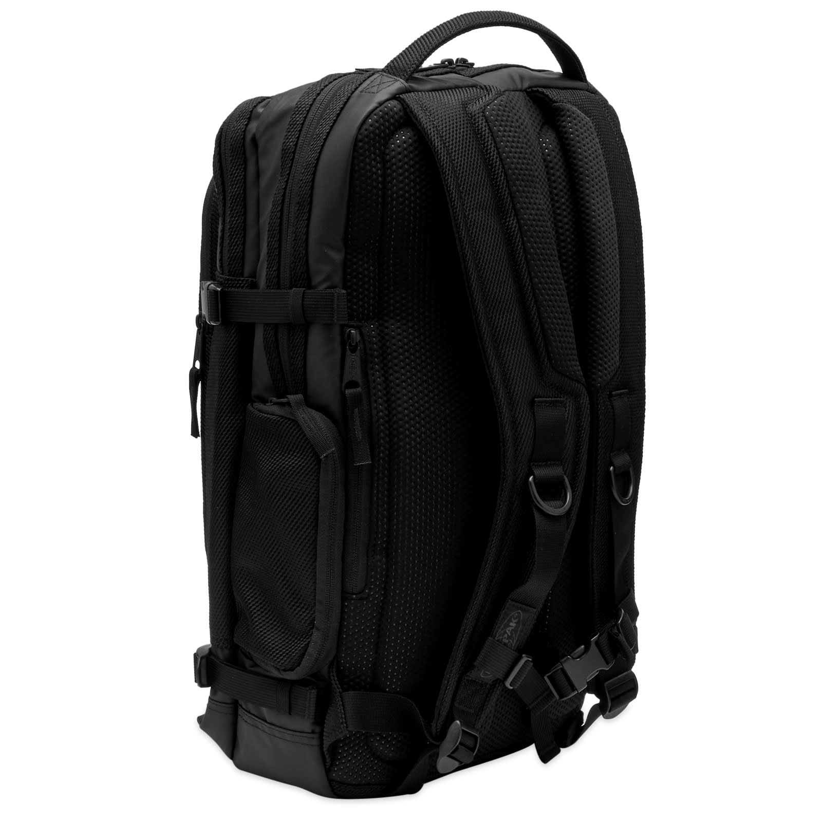 Tecum CNNCT Coat Backpack in Black 